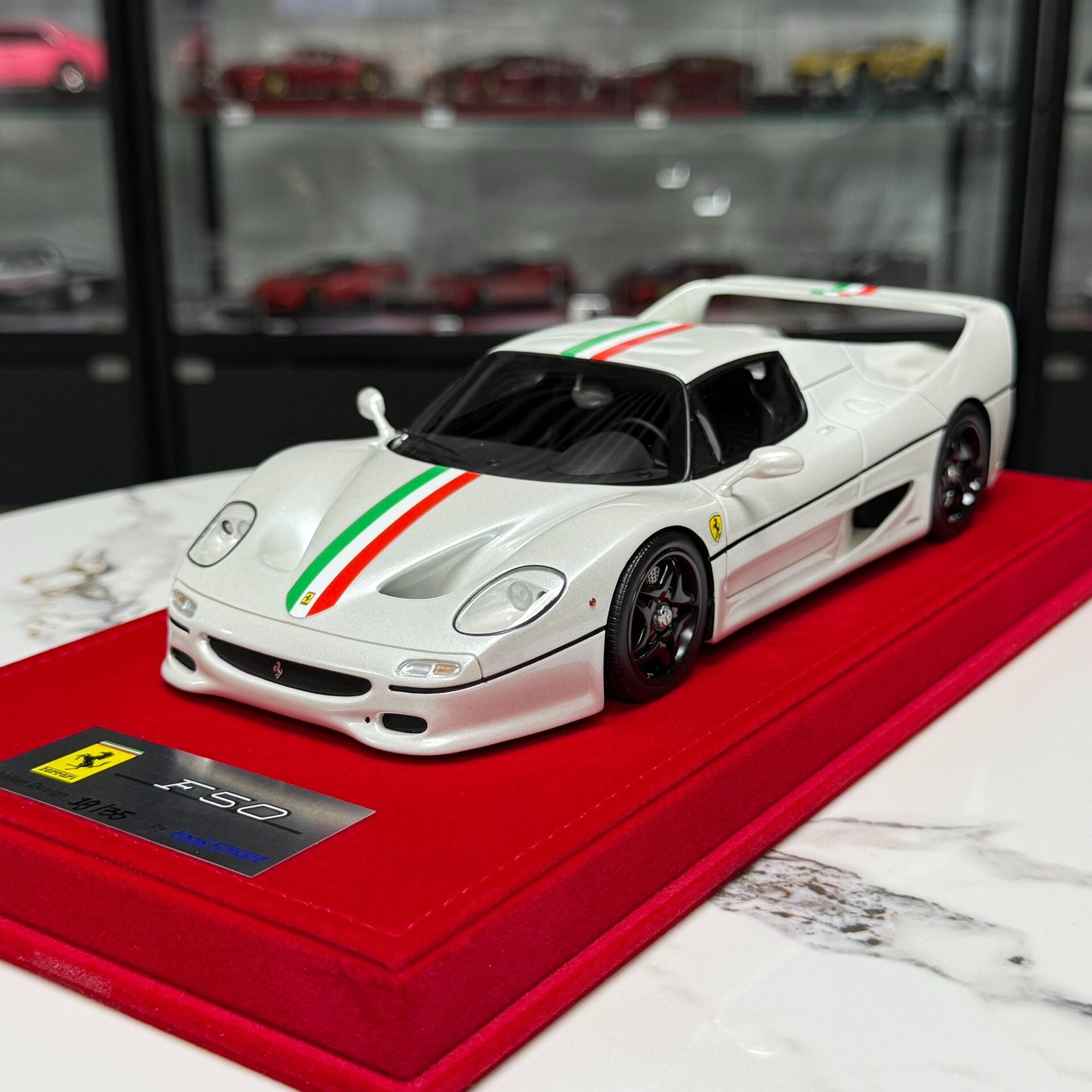 Looksmart Ferrari F50 1:18 Resin Model image 2