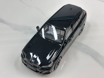 MINICHAMPS BMW i5 M60 TOUR TOURING 2024 110023602 1:18 - immagine 2