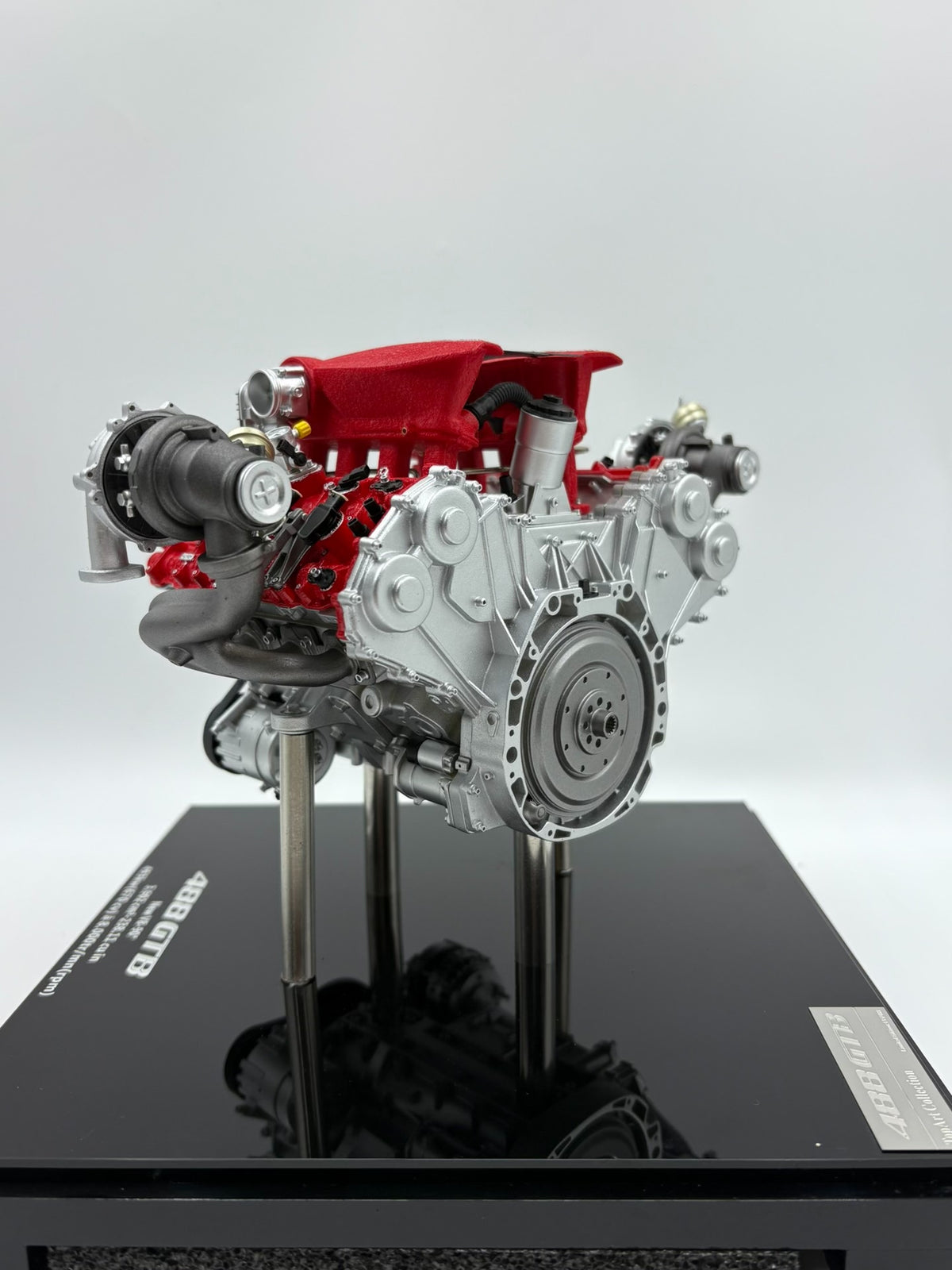 AR TopArt Collection Ferrari 488GTB 1/6Resin - immagine 2