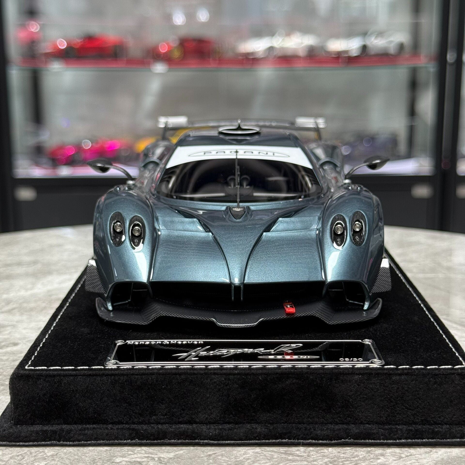 HH Model Pagani Huayra R 1:18 Resin Model image 2
