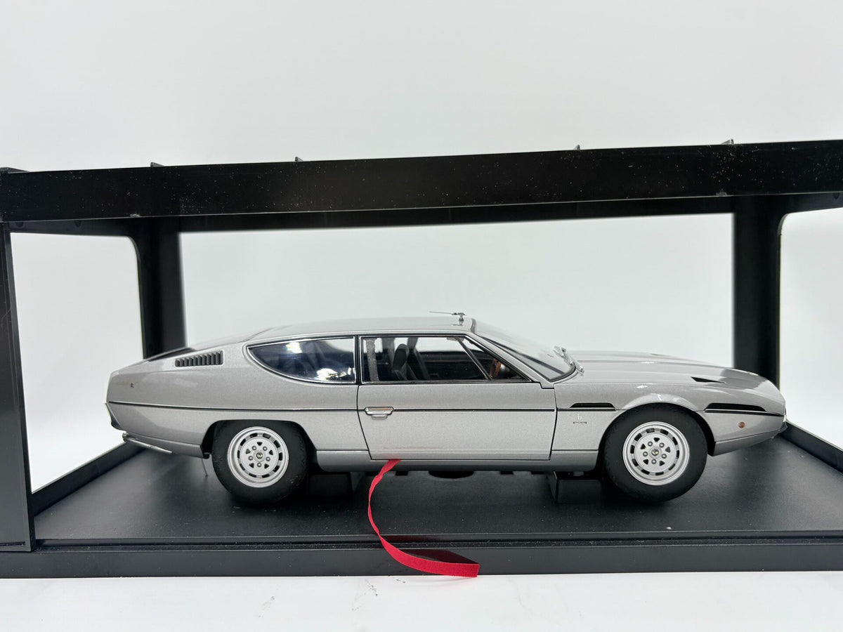 AUTOart 1 18 Lamborghini Espada DiecastModel 1:18 Silver - immagine 2
