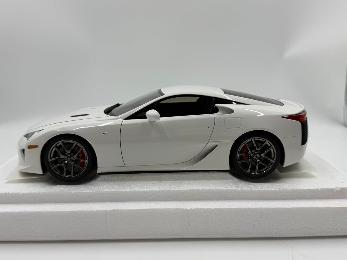 AUTOart 1:18 White - immagine 2