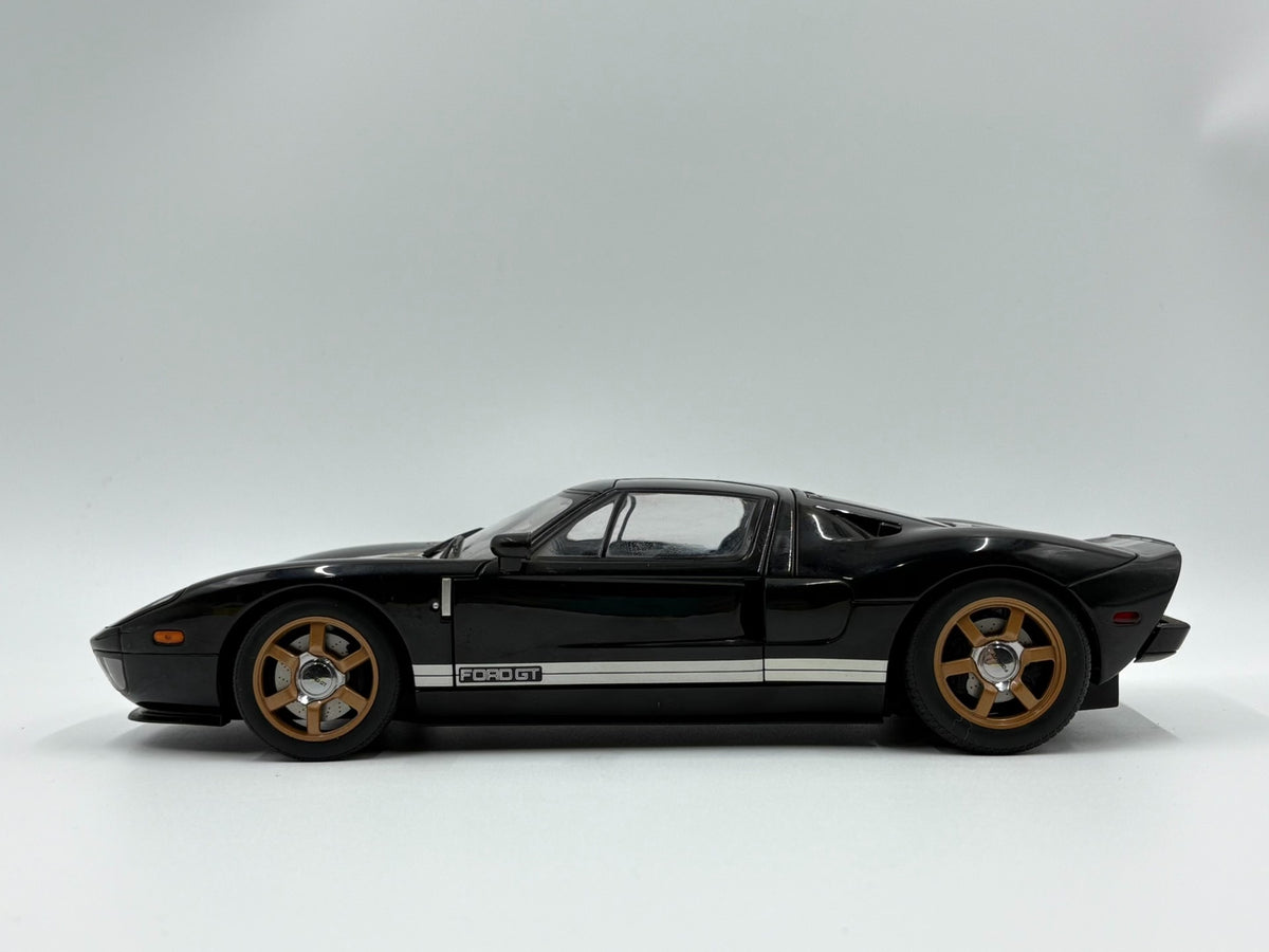 AUTOart 2004 DiecastModel Black - immagine 2