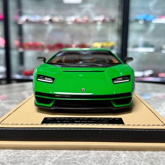 MR Lamborghini Countach LPI800-4 1:18 Resin Model image 2