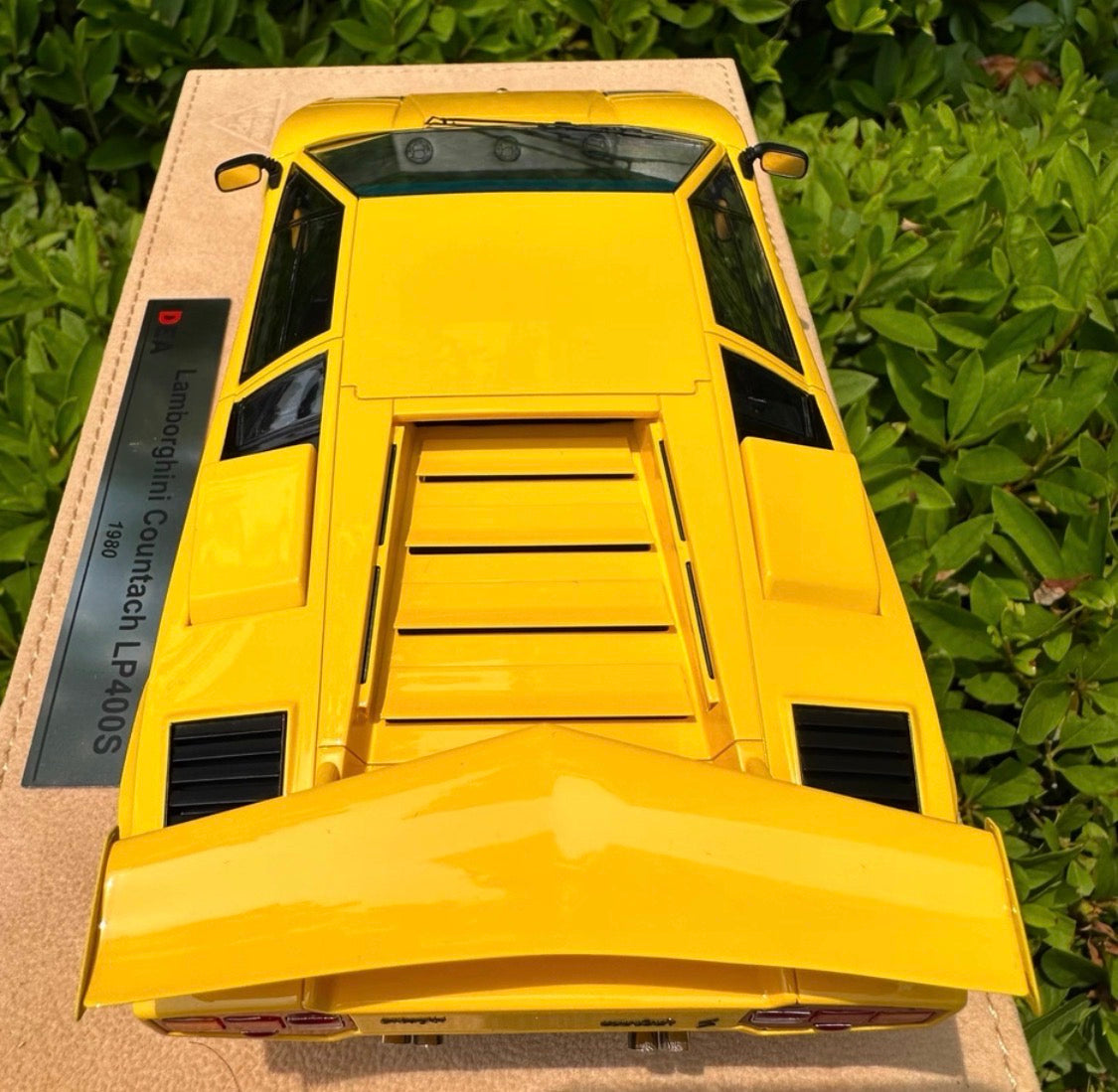 Make Up Lamborghini Countach LP400S Yellow 1/18 Resin Model