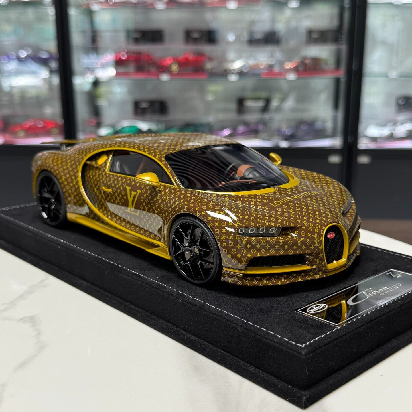 HH Model Bugatti chiron 1:18 Resin Model image 3