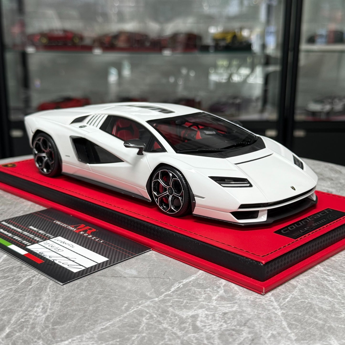 MR Lamborghini Countach LPI800-4 1:18 Resin Model image 3