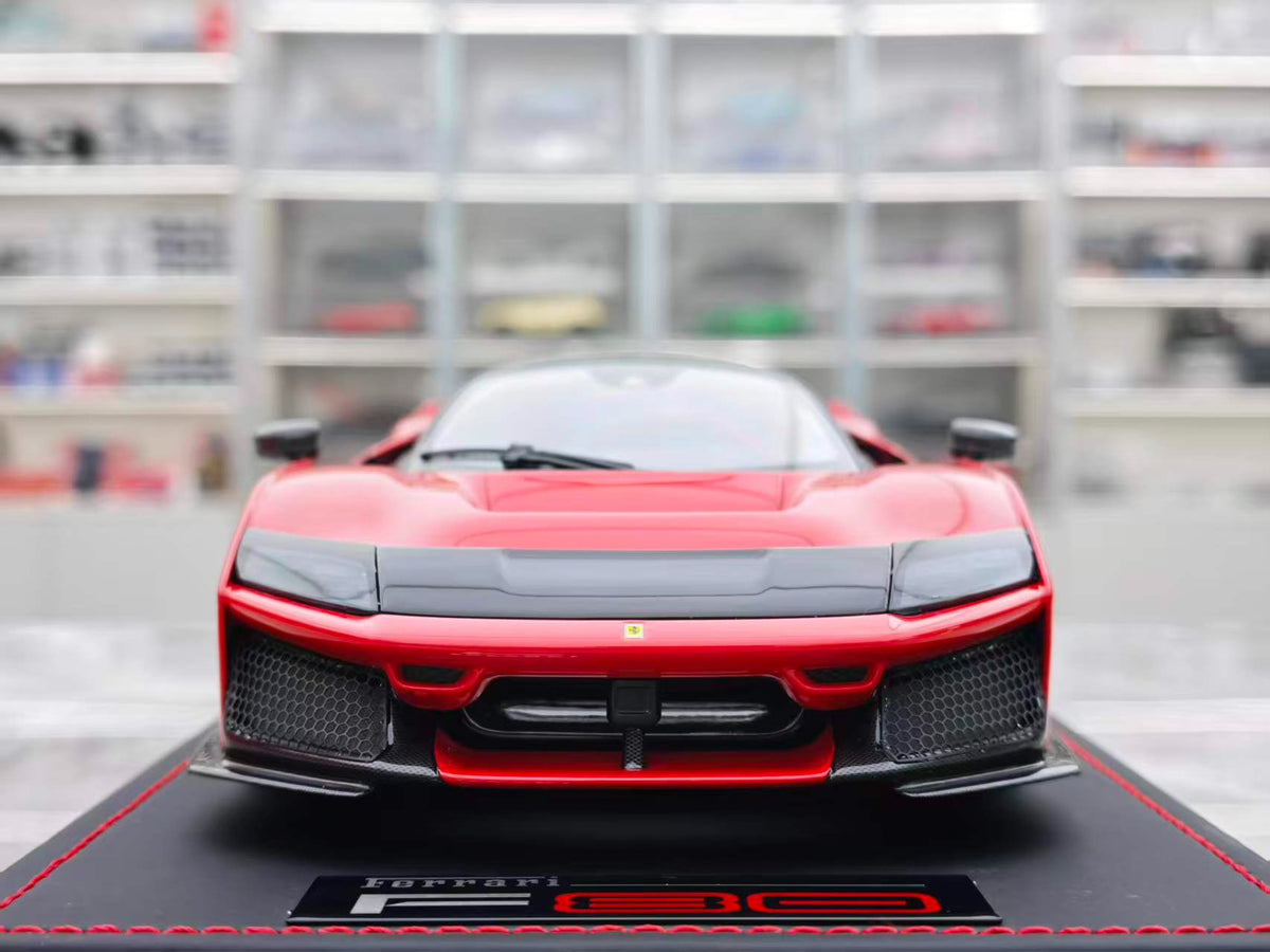 MR 1/18FerrariF 80 FE0 FE045F - immagine 3