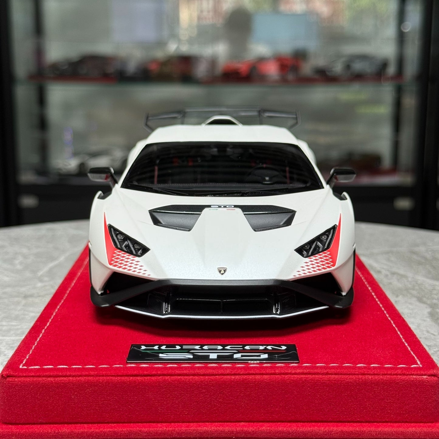 MR Lamborghini 1:18 Resin Model image 3