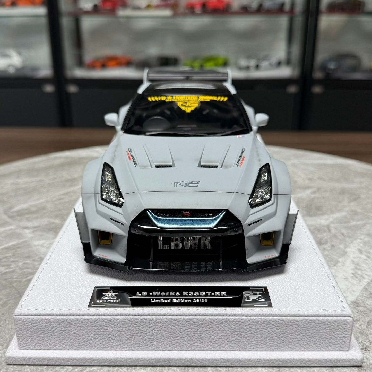 BBA Model Nissan GT-R 35GT-RR L 1:18 Resin Model image 3