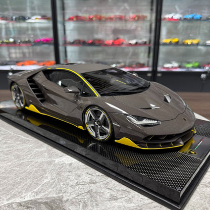 Looksmart Lamborghini Centenario LP770-4 1:12 Resin Model image 3
