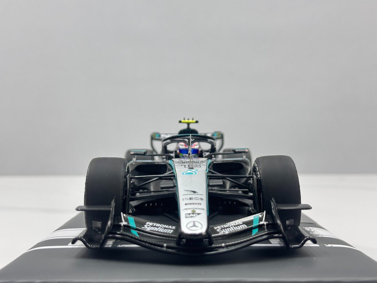 MINICHAMPS Mercedes-Benz AMG PETRONA PETRONAS F1 W17 SilverLivery 1172 - immagine 3