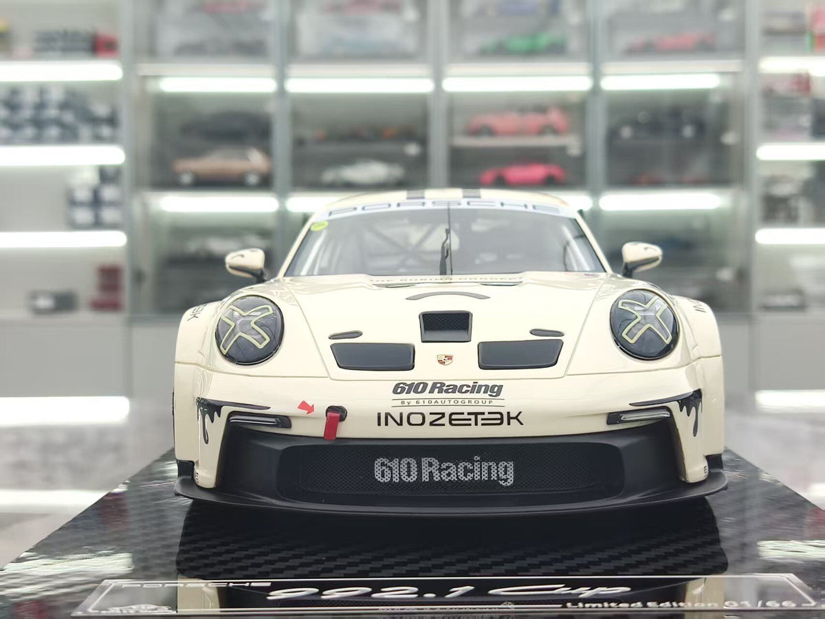 VIP 18 Porsche 911 CUP 1:18 - immagine 3
