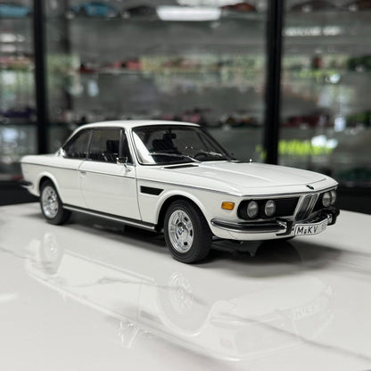 AUTOart BMW 3.0 CSi 1:18 Alloy Model image 3