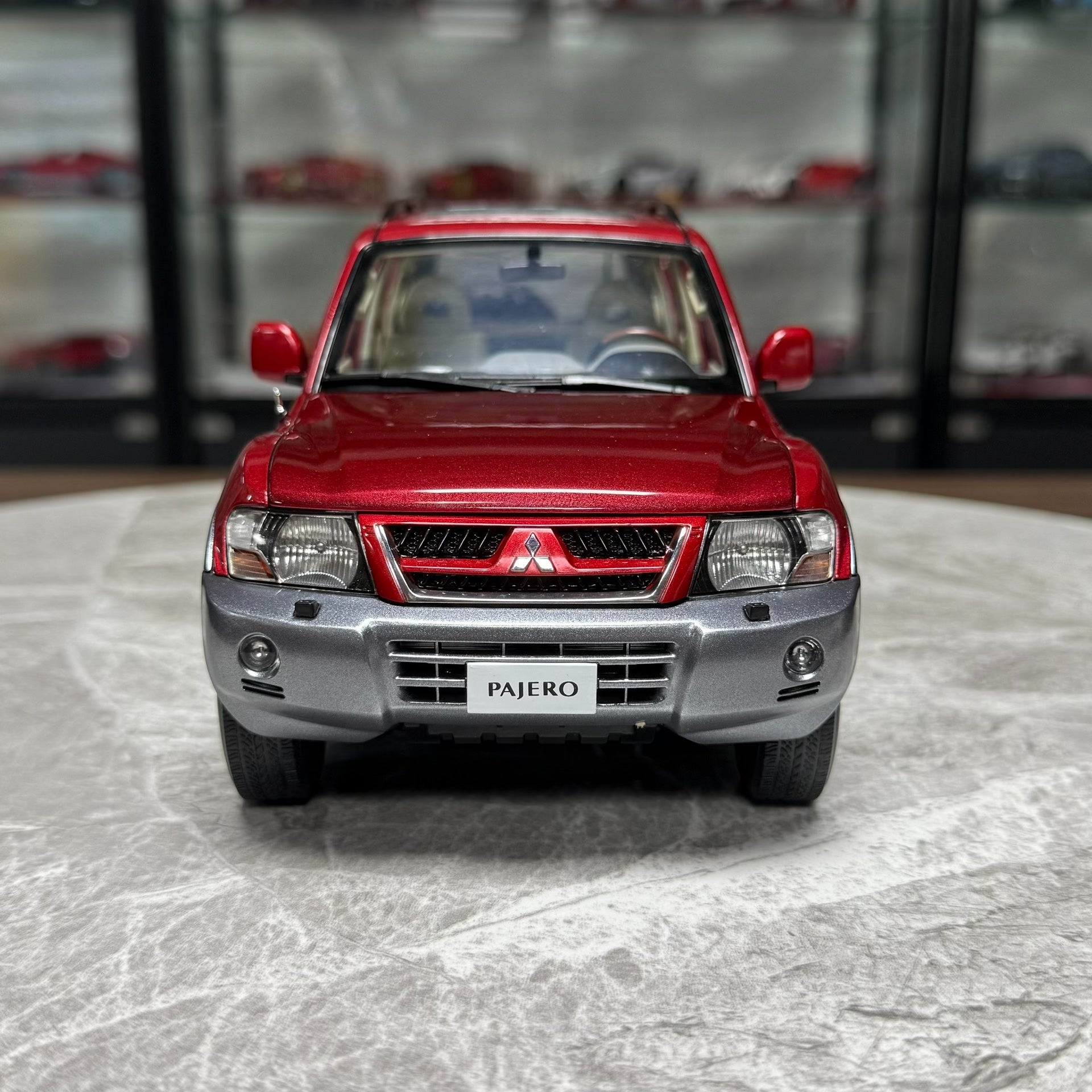 YC Model Mitsubishi V73 1:18 Alloy Model image 3