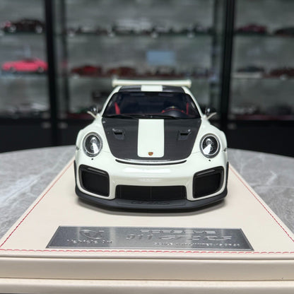 Vehicle Art Porsche 911 GT2 RS 1:18 Resin Model image 3
