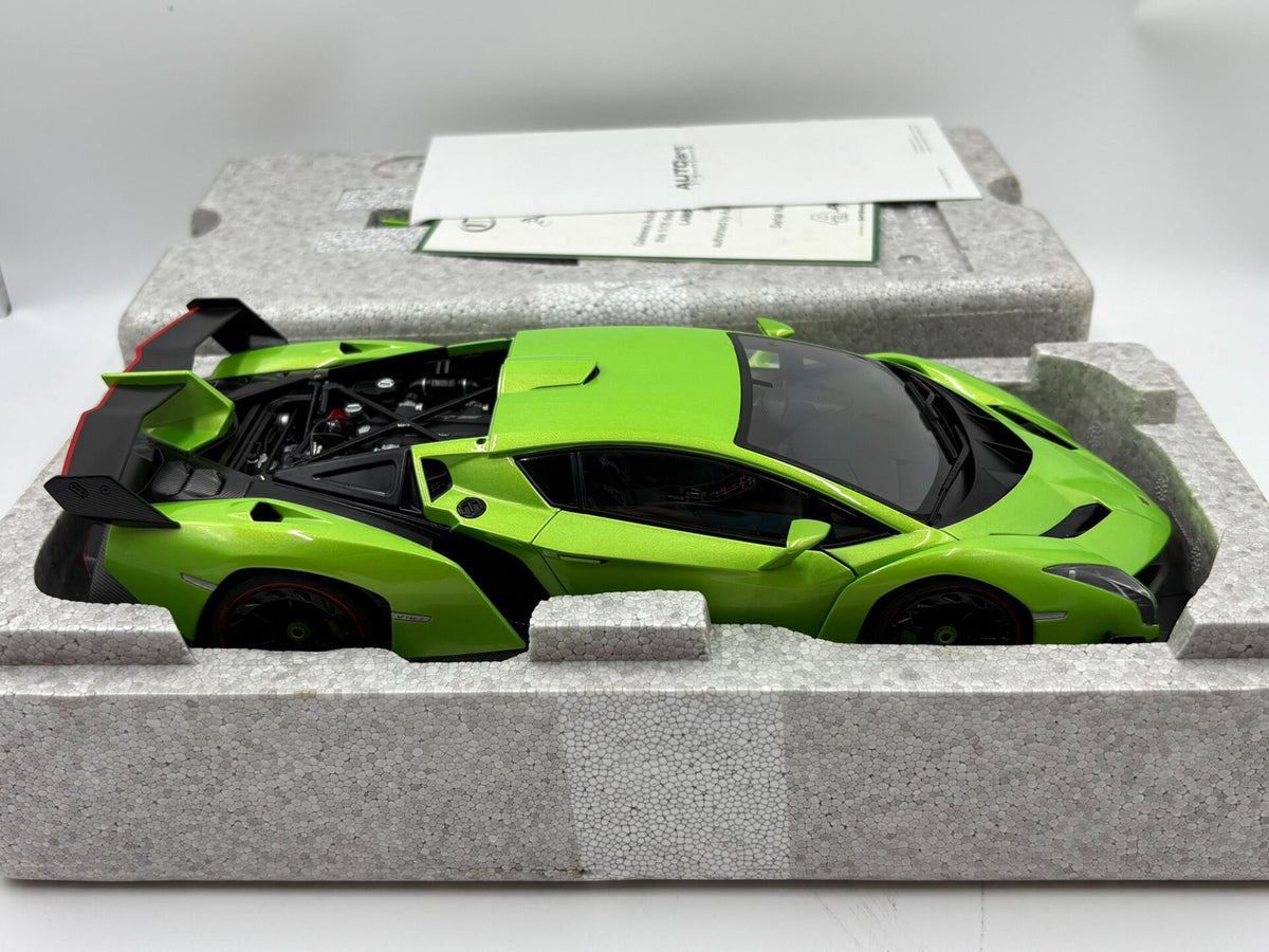 AUTOart Veneno DiecastModel 1:18 Green - immagine 3