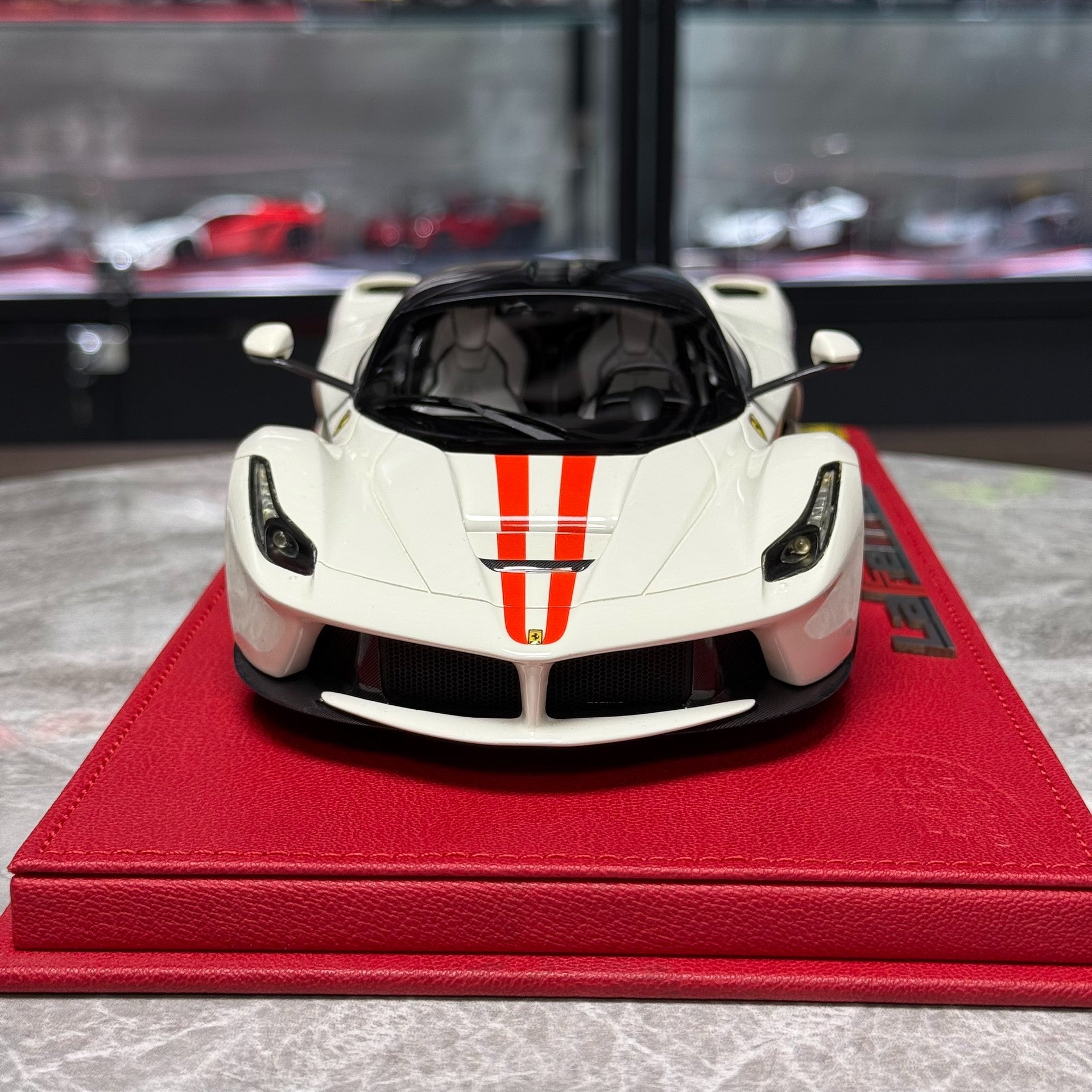 BBR Ferrari LaFerrari 1:18 Resin Model image 3