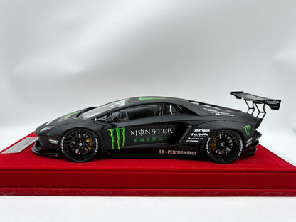 Scale Model LB-works LamborghiniAventador LP 1:18 - immagine 3