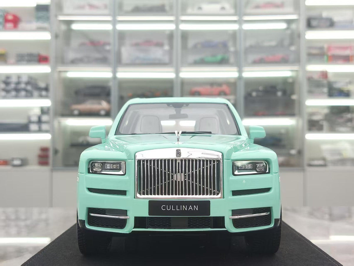 GL Rolls-RoyceCullinan JS JS-GL035 1:18 - immagine 3