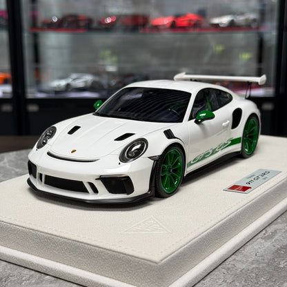 Make Up Porsche 911(991.2)GT3 RS 1:18 Resin Model image 3