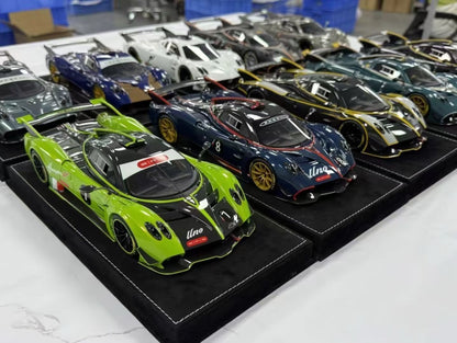 HH MODEL PaganiHuayra R 1:18 - immagine 3