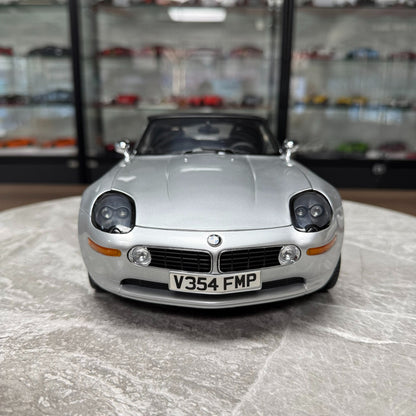 Kyosho BMW Z8 1:12 Alloy Model image 3