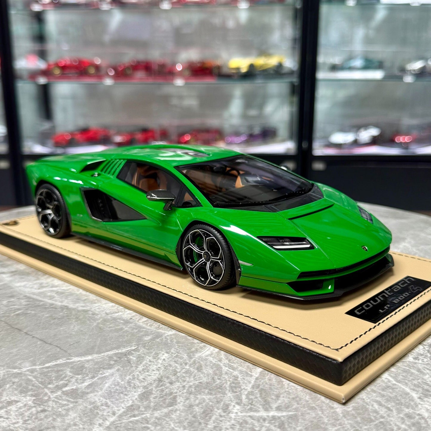 MR Lamborghini Countach LPI800-4 1:18 Resin Model image 3