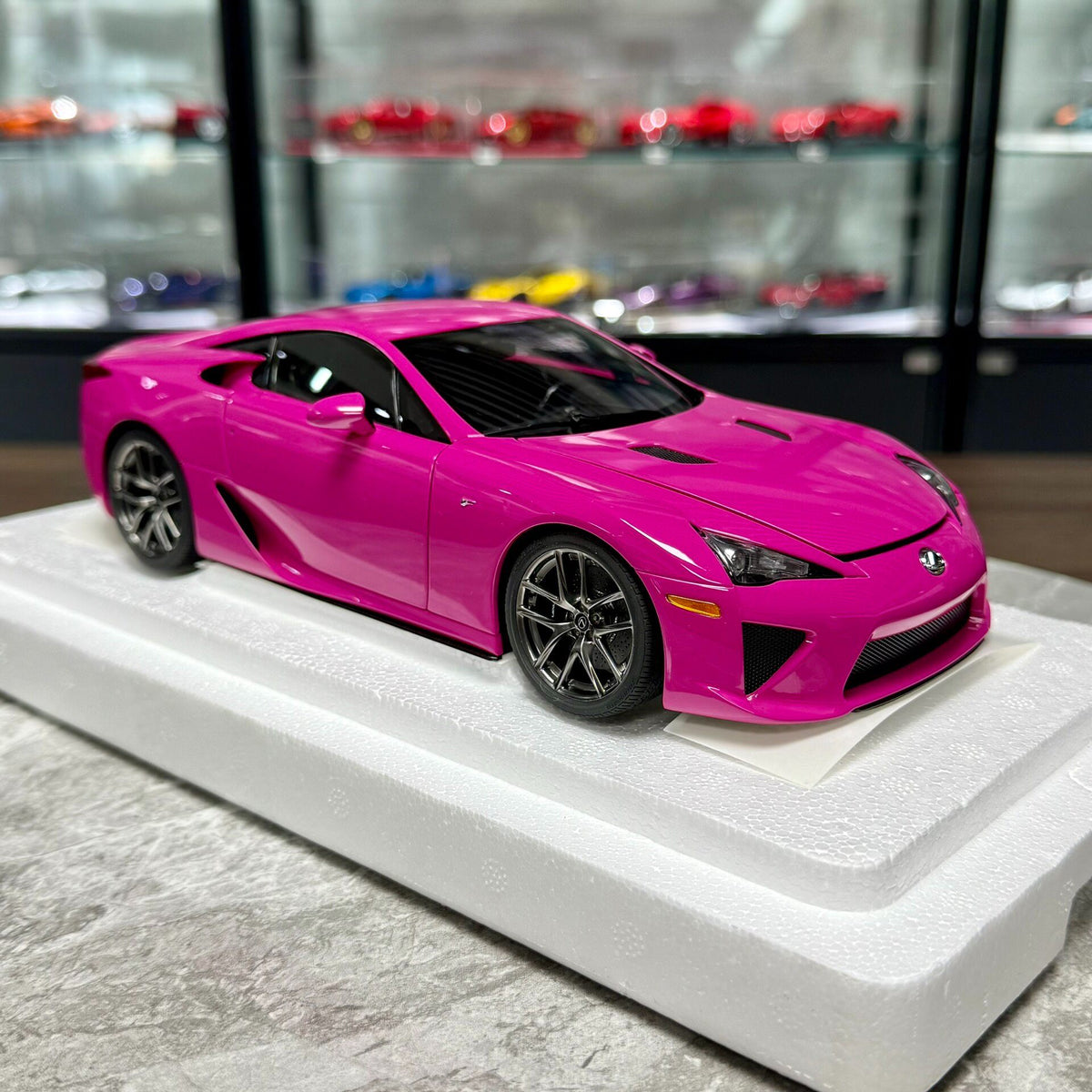 AUTOart AA 1 18 LEXUS L LFA 1:18 - immagine 3