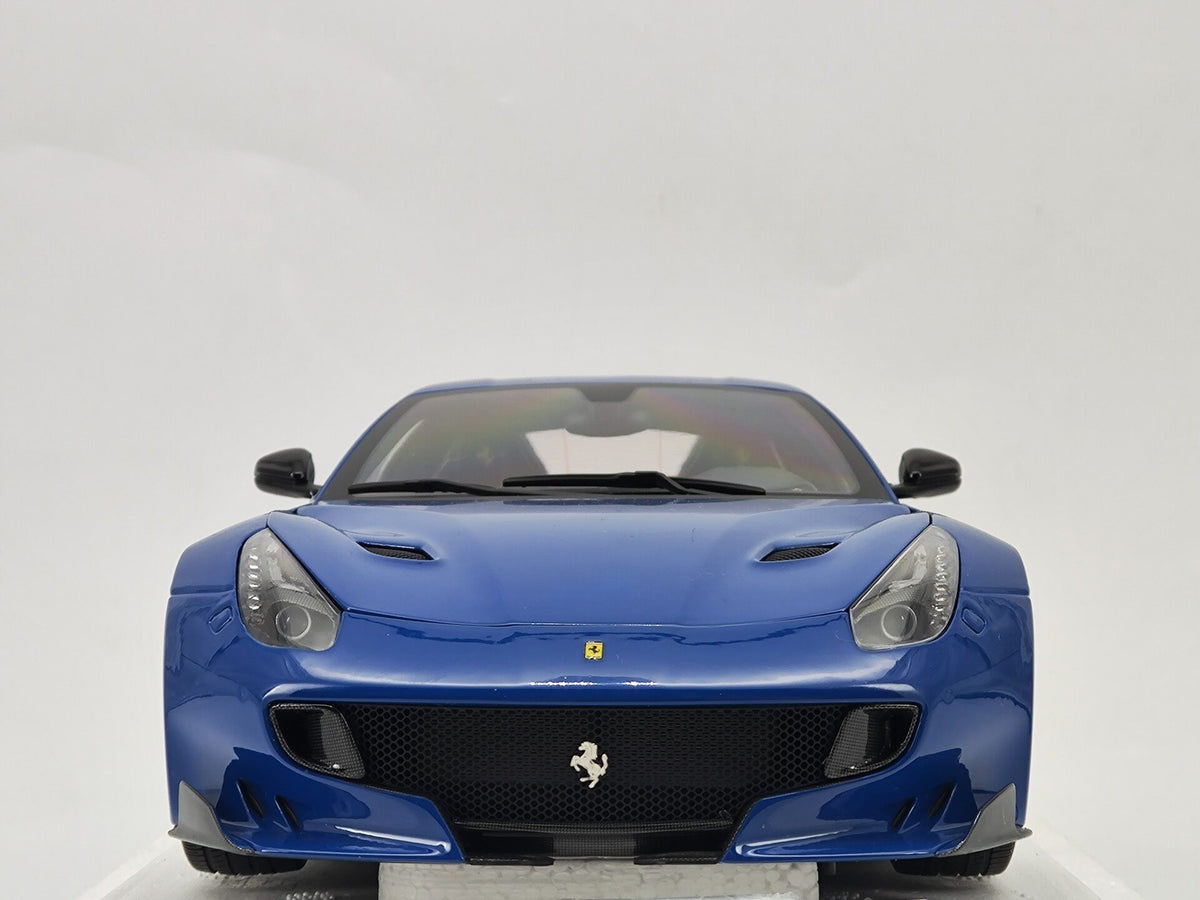 BBR Ferrarif 12 tdf 182107 1:18 Blue - immagine 3