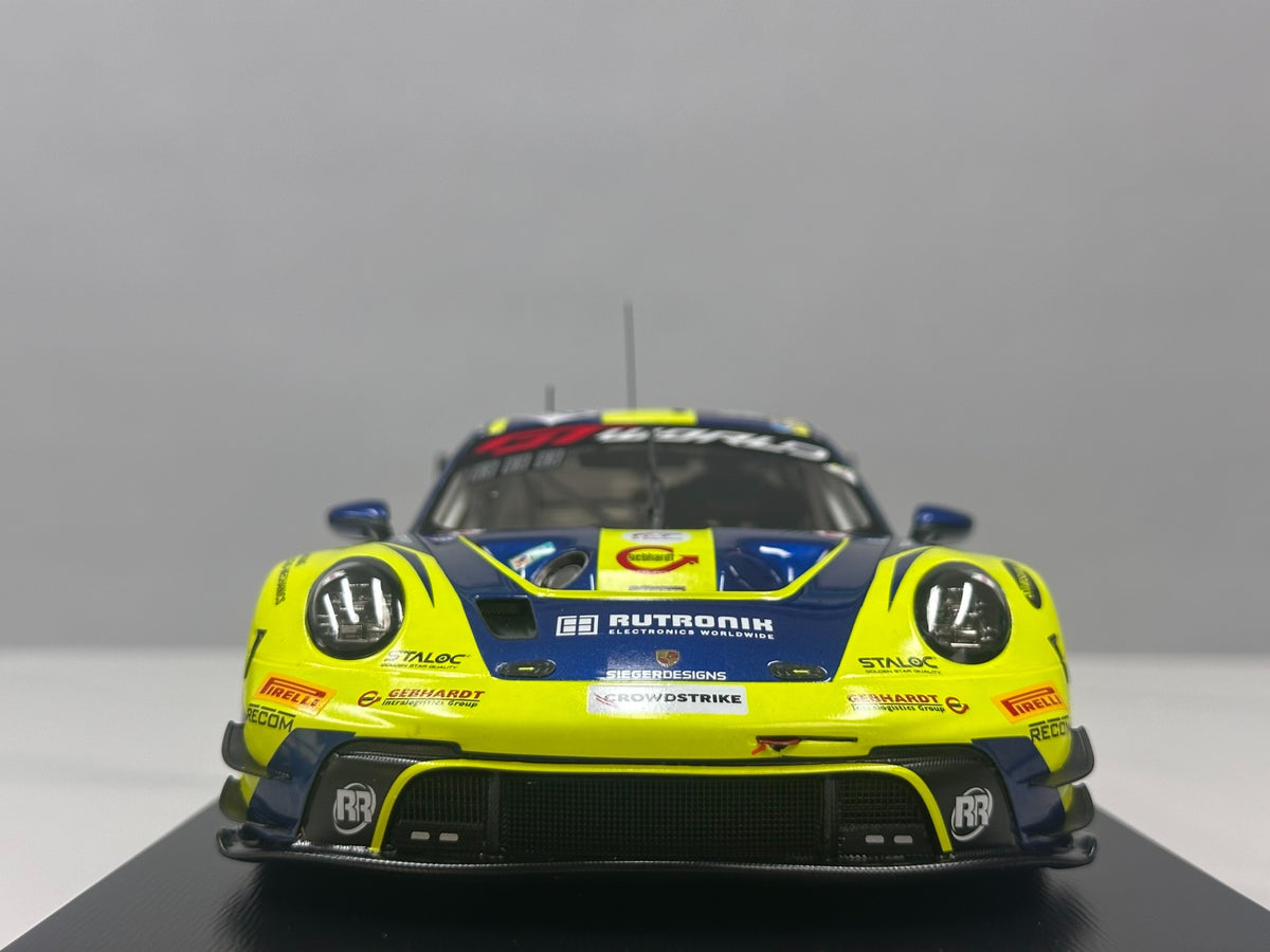 Spark Porsche 911 992 R 2 GreenLivery 18SB081 1:18 - immagine 3