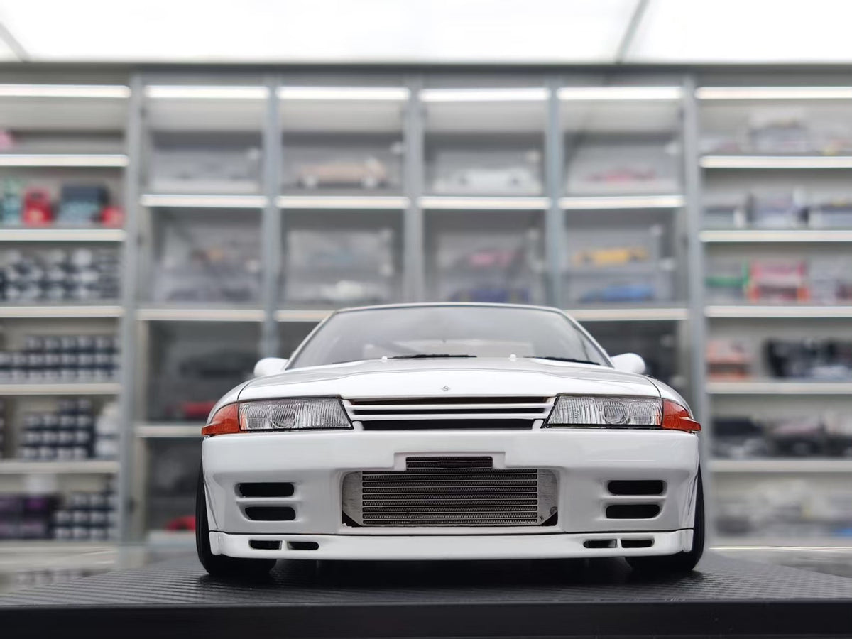 Ignition Model Nissan SKYLINE GT-R R32 1:18 White - immagine 3