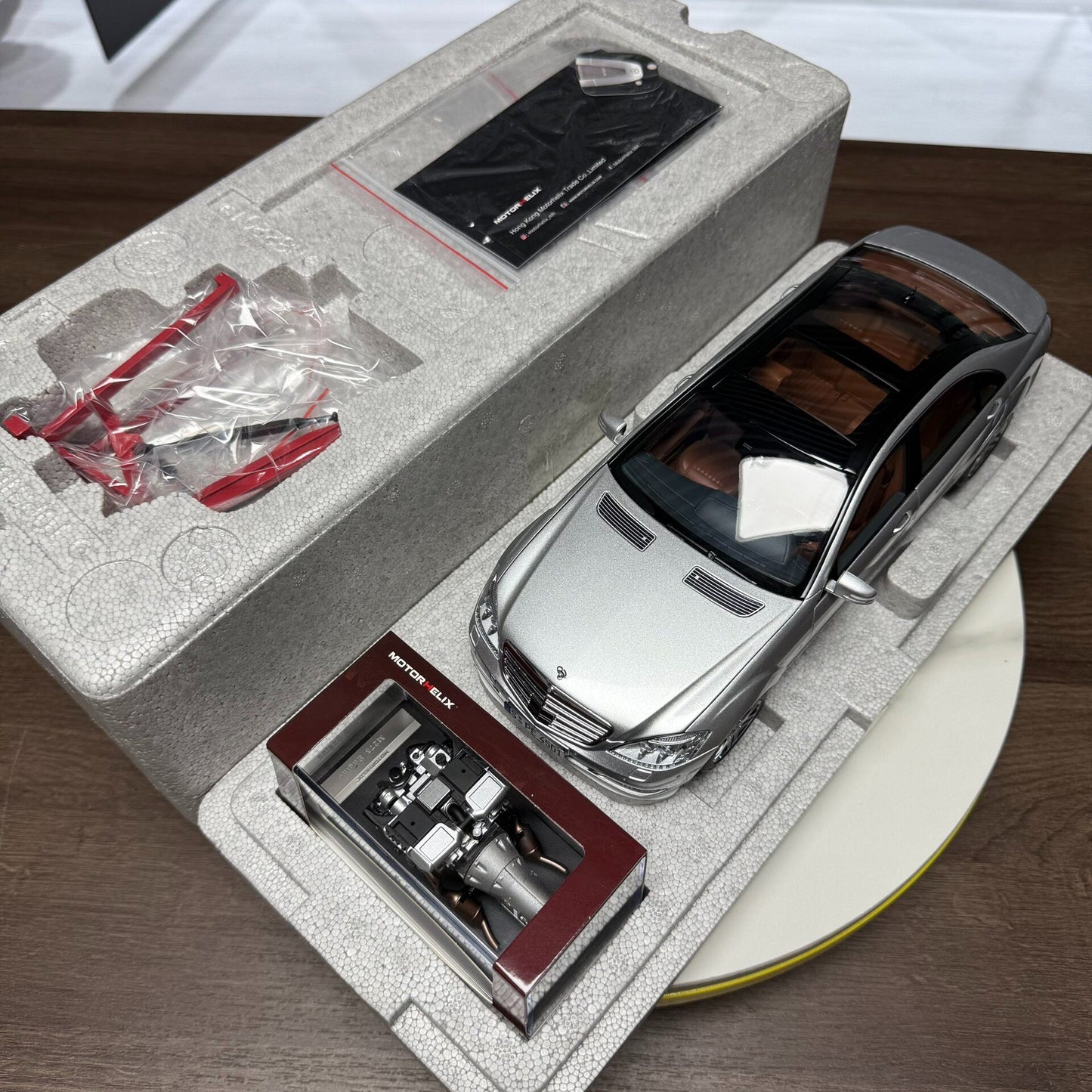 Motorhelix Mercedes-Benz Mercedes Benz S-Class S600L W221 1:18 Alloy image 3