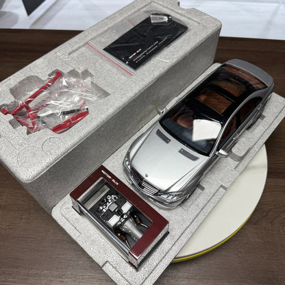 Motorhelix Mercedes-Benz Mercedes Benz S-Class S600L W221 1:18 Alloy image 3