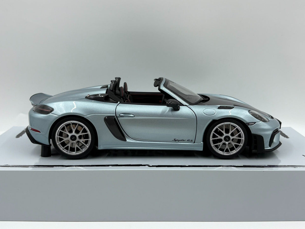 Scale Model Porsche 718Spyder RS 2024 1/18Diecast OpeningModel - immagine 3