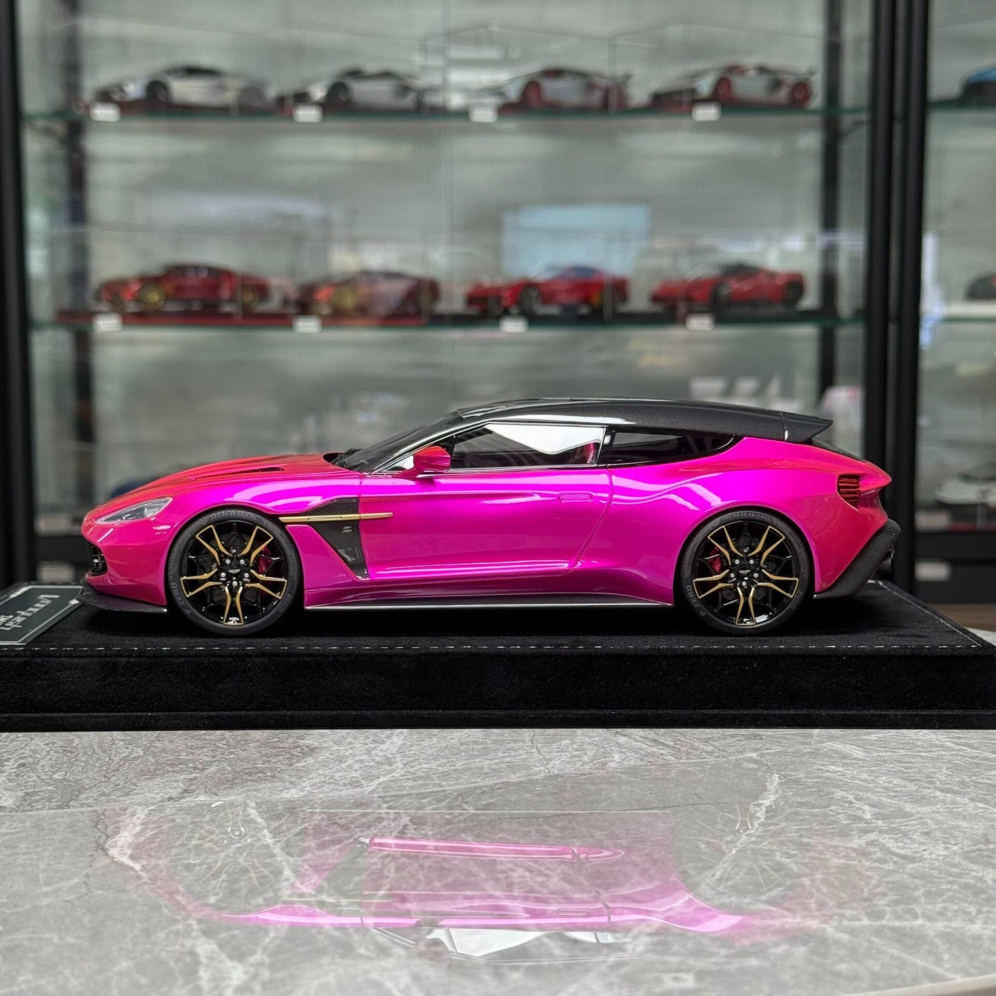 HH Model Aston Martin Zagato Shooting Brake 1:18 Resin Model image 3