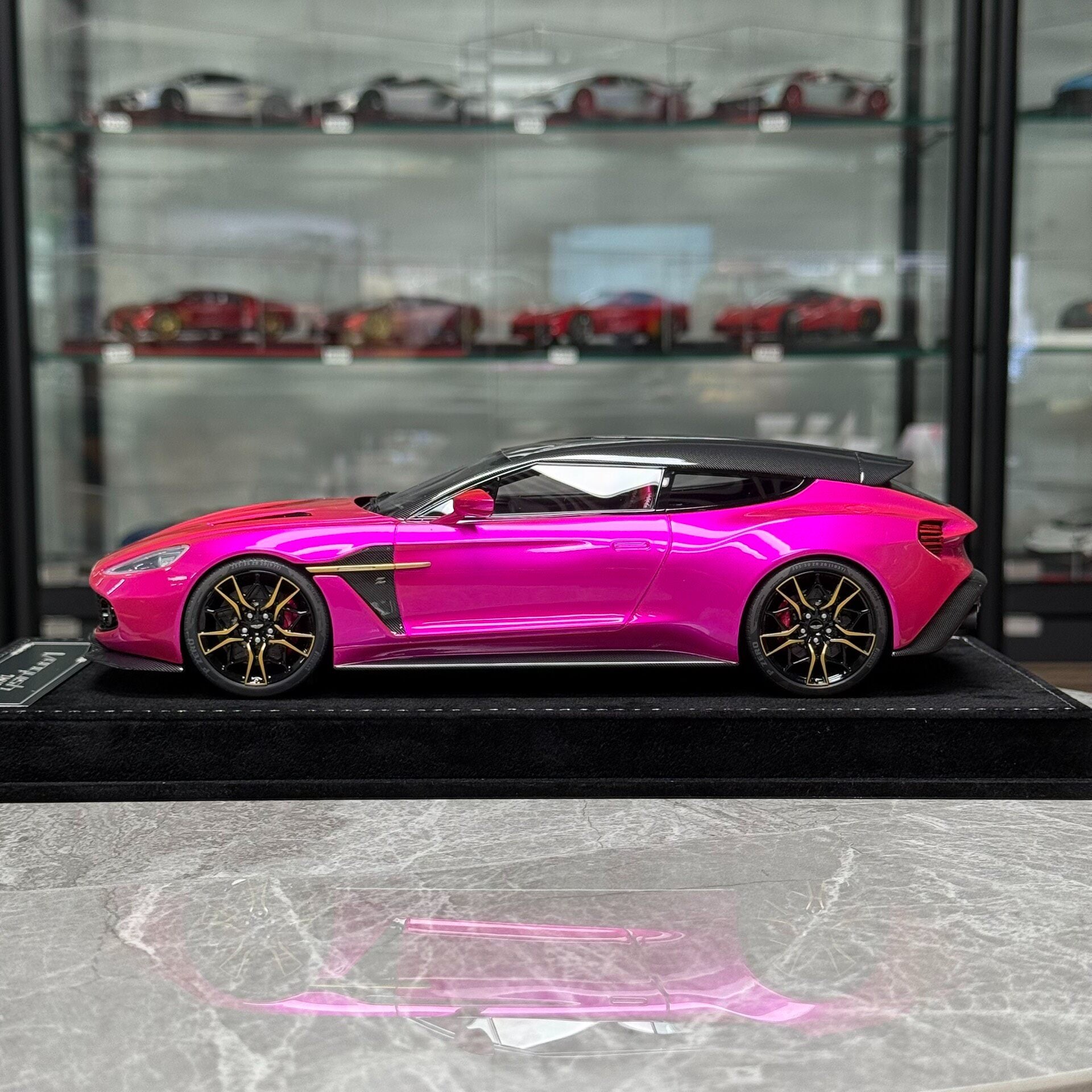 HH Model Aston Martin Zagato Shooting Brake 1:18 Resin Model image 3
