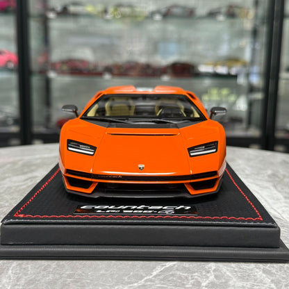 MR Lamborghini Countach LPI800-4 1:18 Resin Model image 3