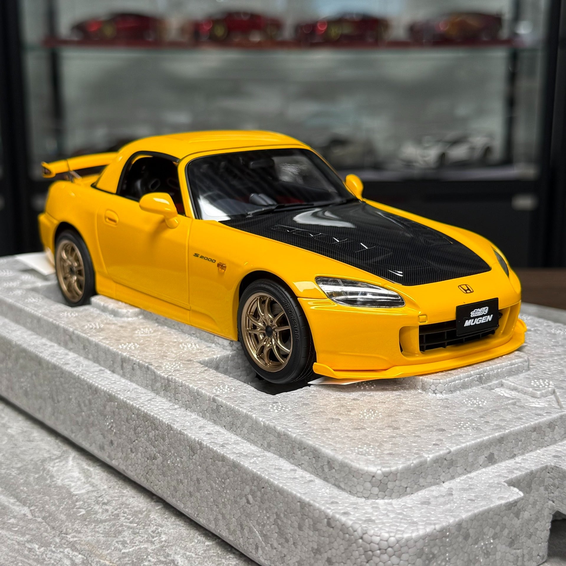 Motorhelix Honda S2000(AP2)MUGEN 1:18 Alloy Model image 3