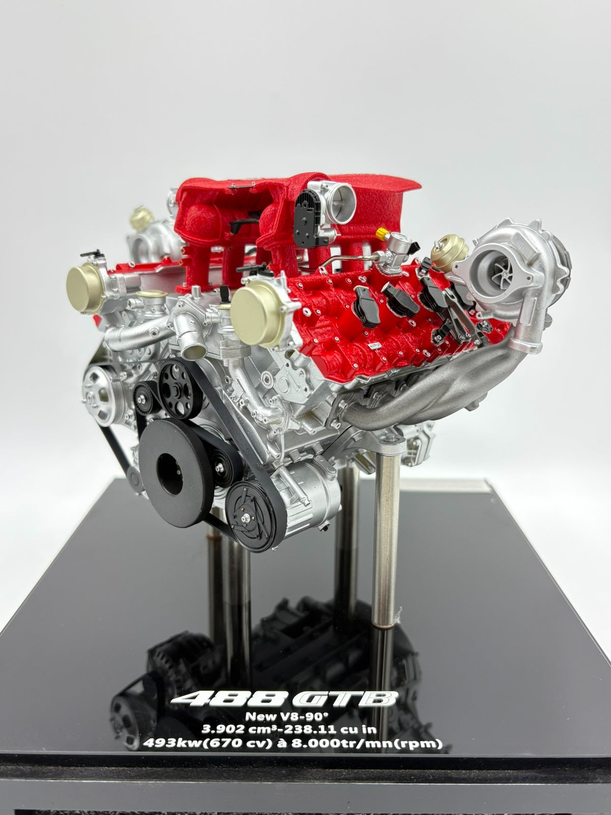 AR TopArt Collection Ferrari 488GTB 1/6Resin - immagine 3