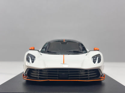 TopSpeed Aston Martin Valhalla L Lunar 1:18 White - immagine 3