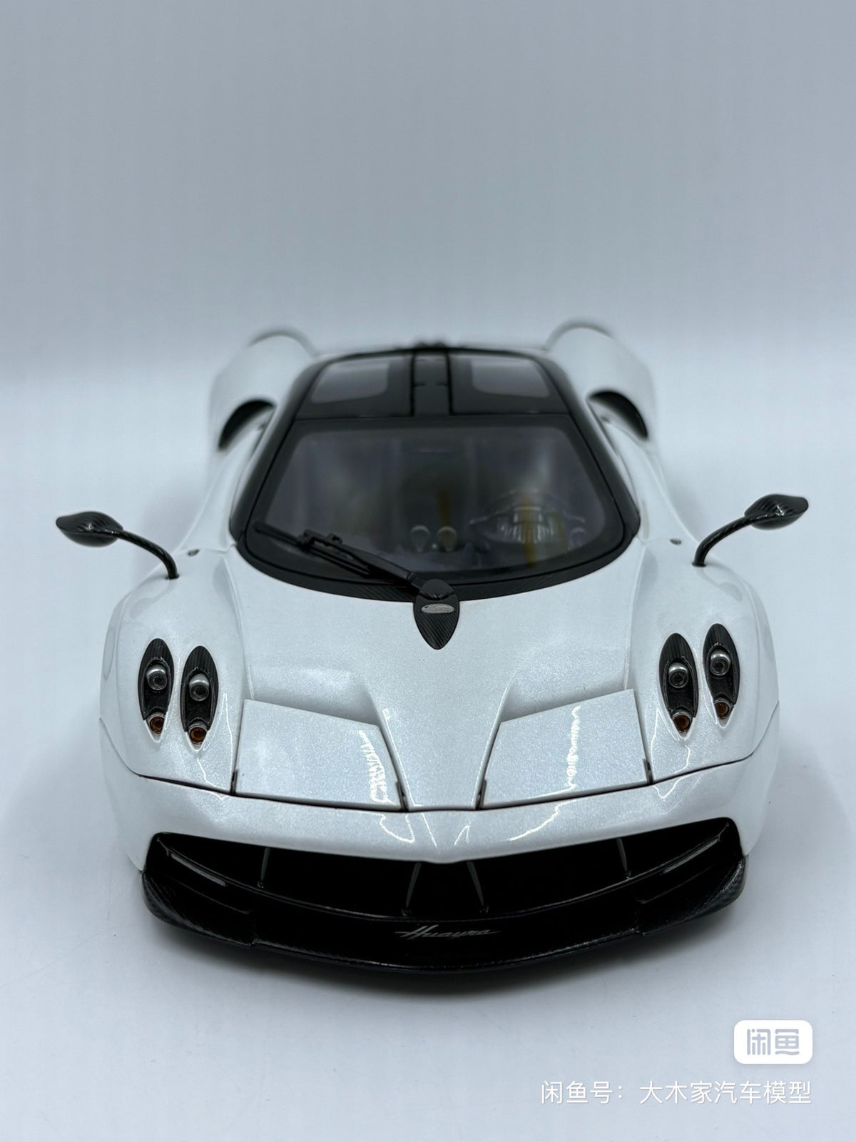 AUTOart 18 PAGANI HUAYRA Pearl DiecastModel 1:18 Pearl White - immagine 3