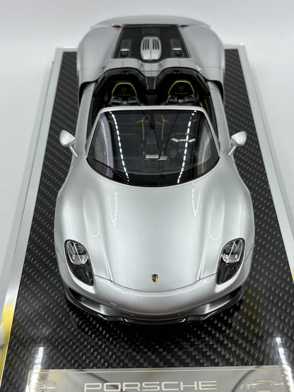 Scale Model YY Porsche 918 Spyder 1/18ResinModel - immagine 3