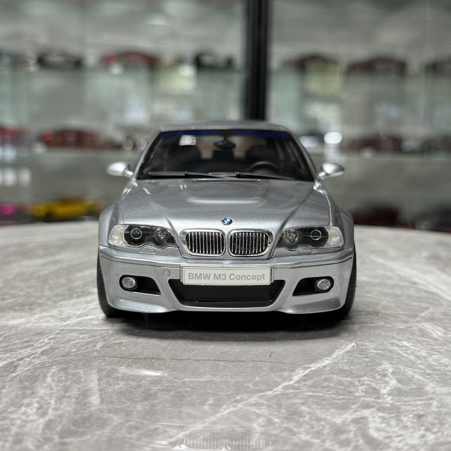 OttOmobile BMW e46 M3 touring 1:18 Resin Model image 3