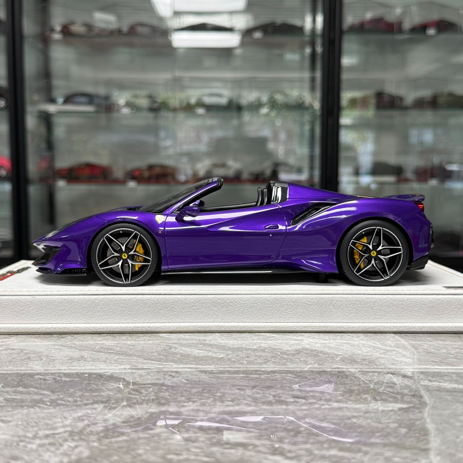MR Ferrari 488 Pista 1:18 Resin Model image 3