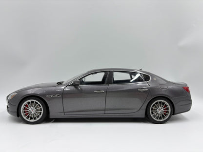 AUTOart 1 18 OpeningModel 1:18 - immagine 3
