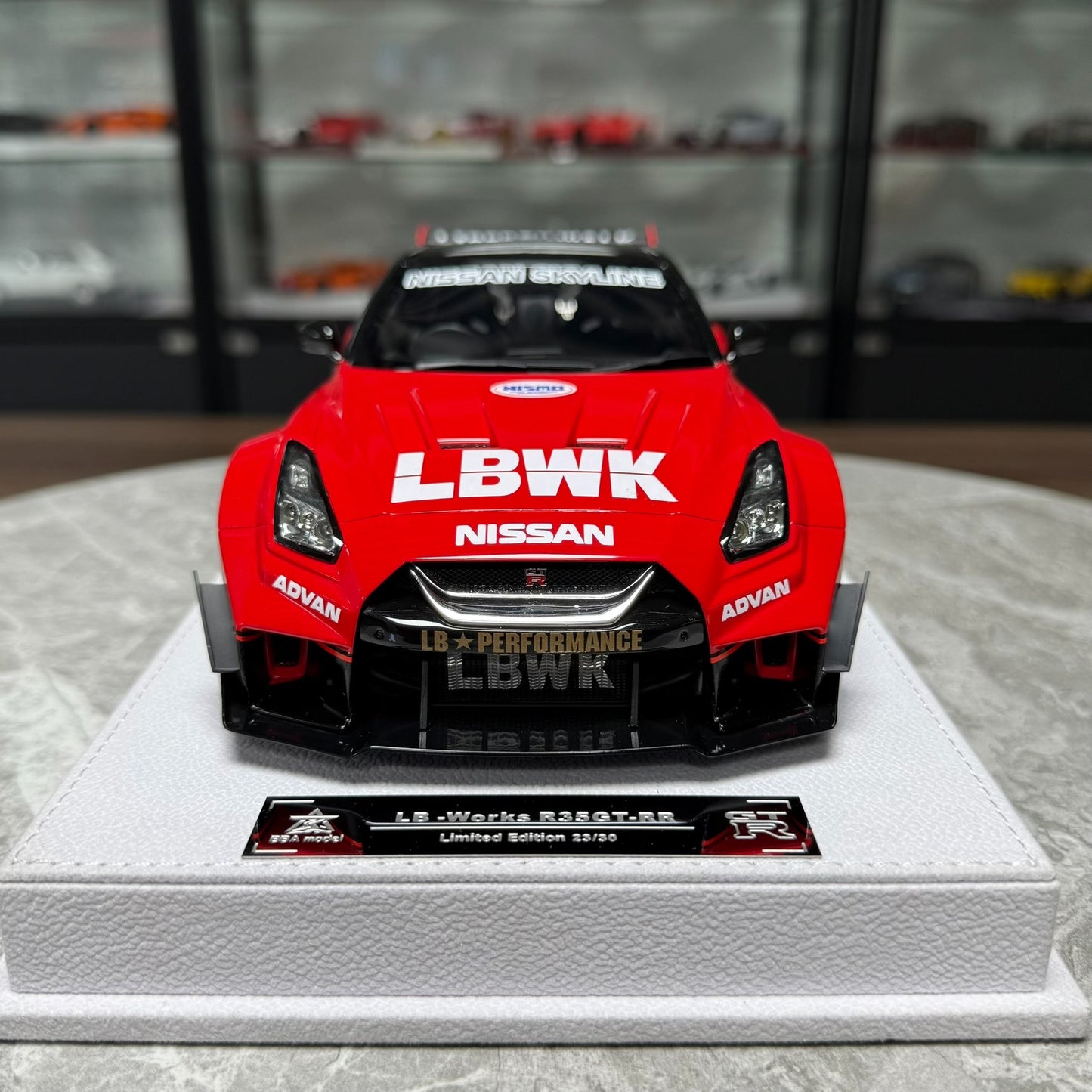 BBA Model Nissan GT-R 35GT-RR L 1:18 Resin Model image 3