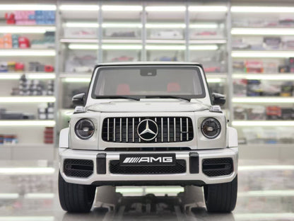 AR Mercedes-Benzg 63 amg 82 820808 1:18 Silver - immagine 3