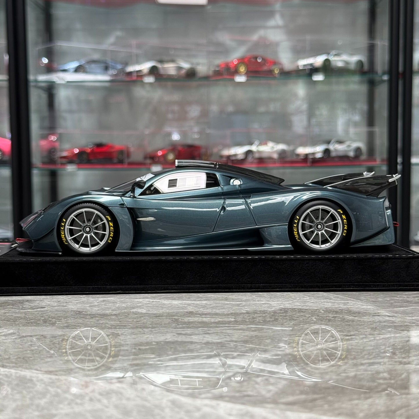 HH Model Pagani Huayra R 1:18 Resin Model image 4
