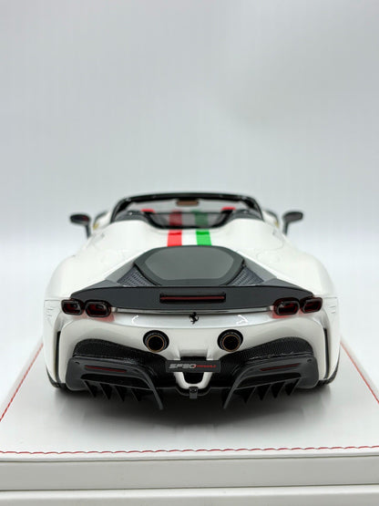 Scale Model 18ResinFerrariSF 90 Spider Pearl Pearl White - immagine 4
